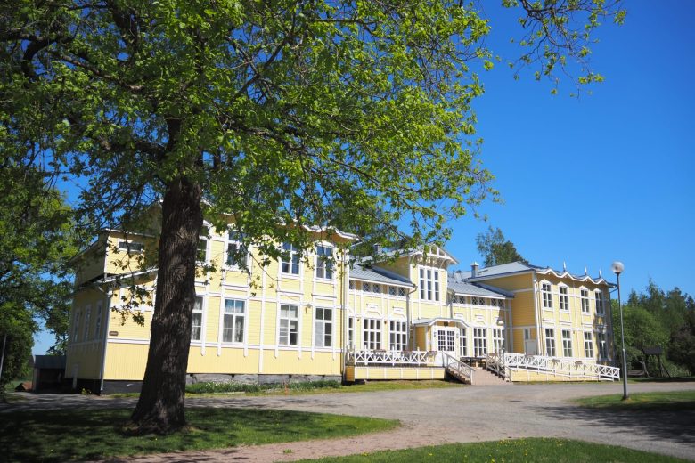 Länsi-Suomen opiston päärakennus